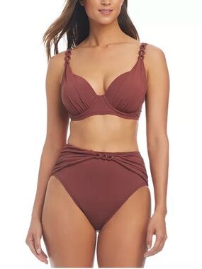 NWT: Bleu Rob Beattie swim set